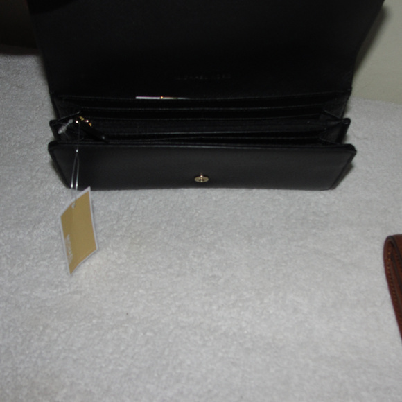 NWT/brand new black wallet by Michael kors - Picture 4 of 8